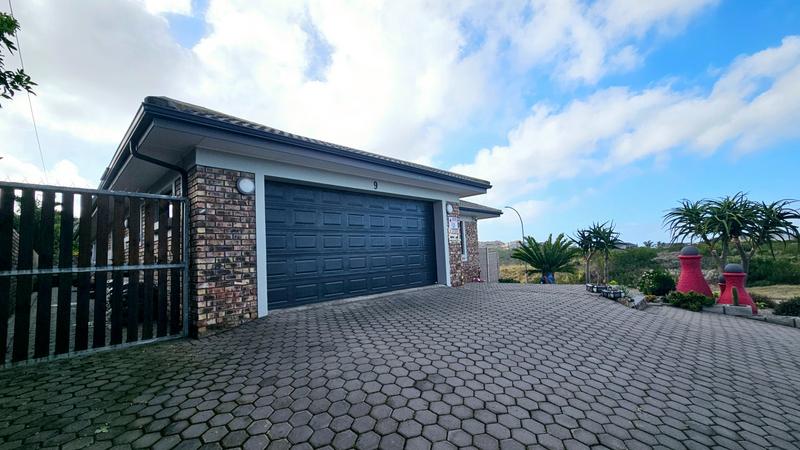3 Bedroom Property for Sale in Dana Bay Western Cape